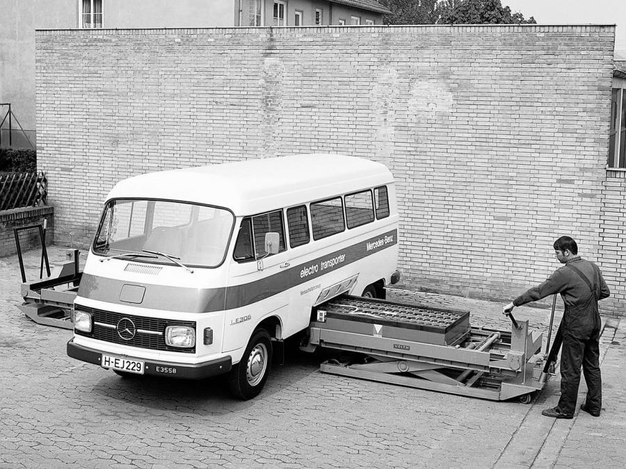  Mercedes-Benz LE306 Electro-Transporter 1975 года  (фото 3 из 6)